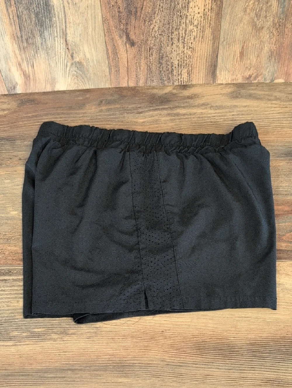 Daisy Fuentes Black Athletic Elastic-Waist Lined Shorts L          Q225